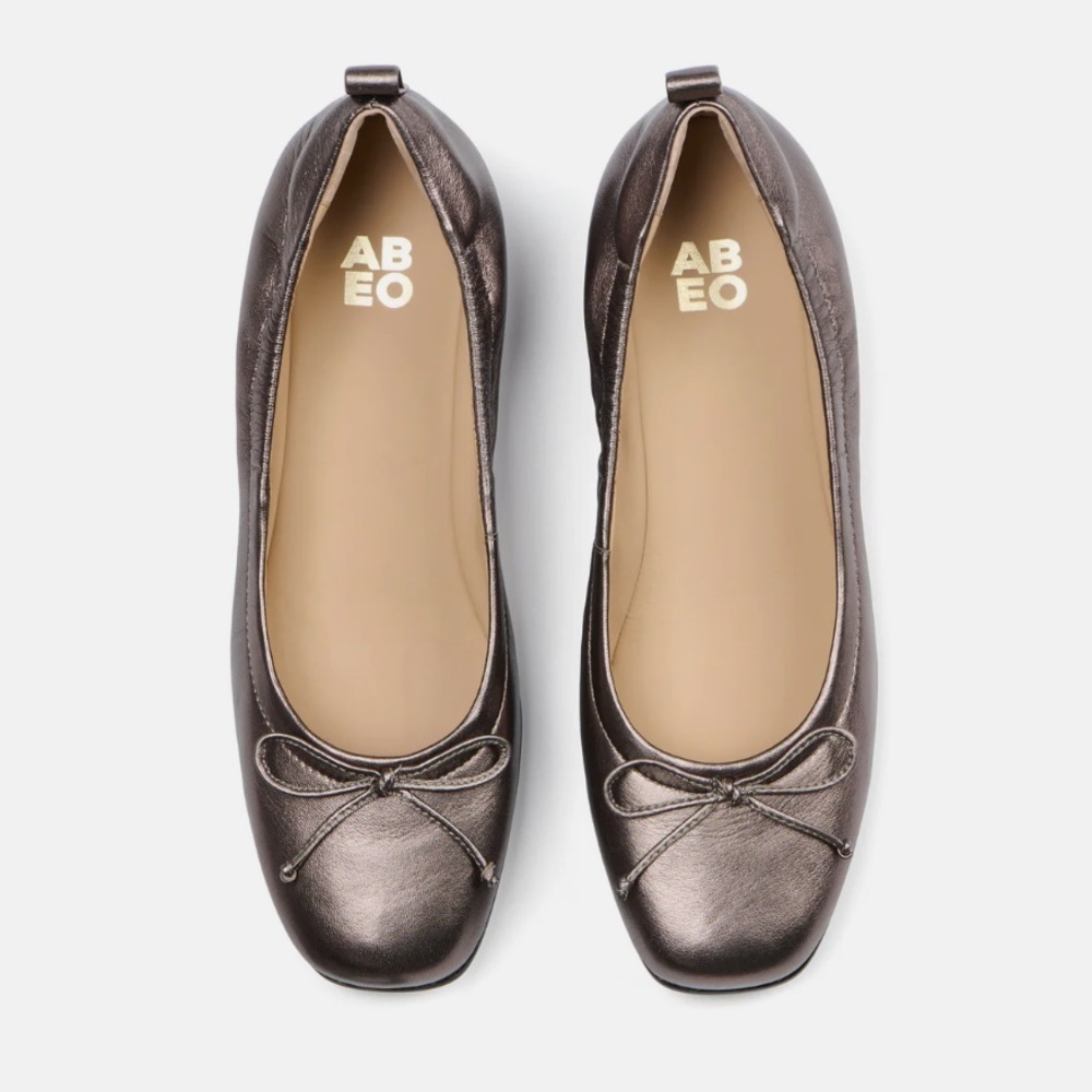 Abeo Cadence Bow flats size 8 NEW